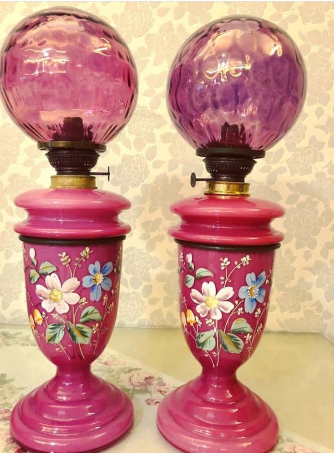 خریدار چراغ لاله قدیمی و آنتیک